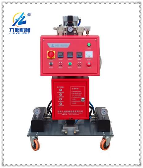 聚氨酯發(fā)泡設(shè)備型號：JNJX-